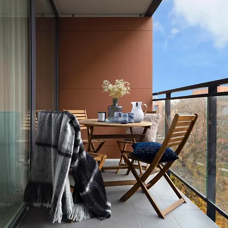 Elite Downtown Premium *