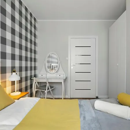 Elite Downtown Premium