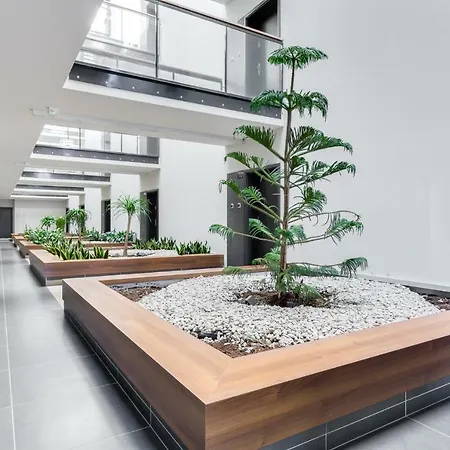 Elite Downtown Premium