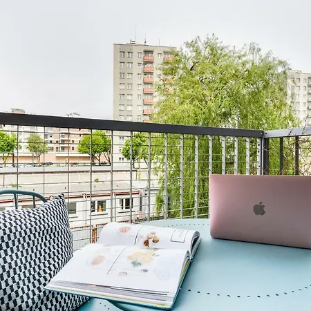 Elite Downtown Premium *