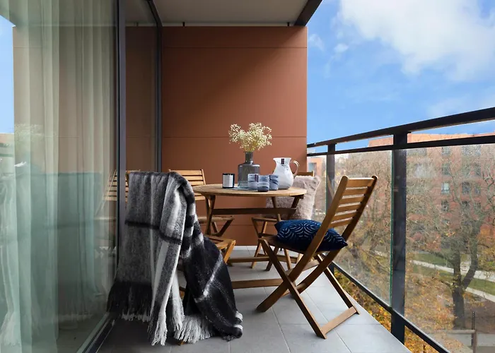 Elite Downtown Premium *