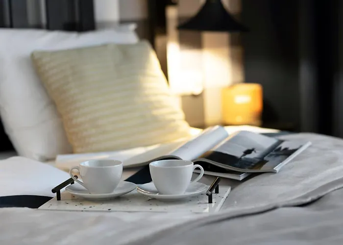 Elite Downtown Premium *