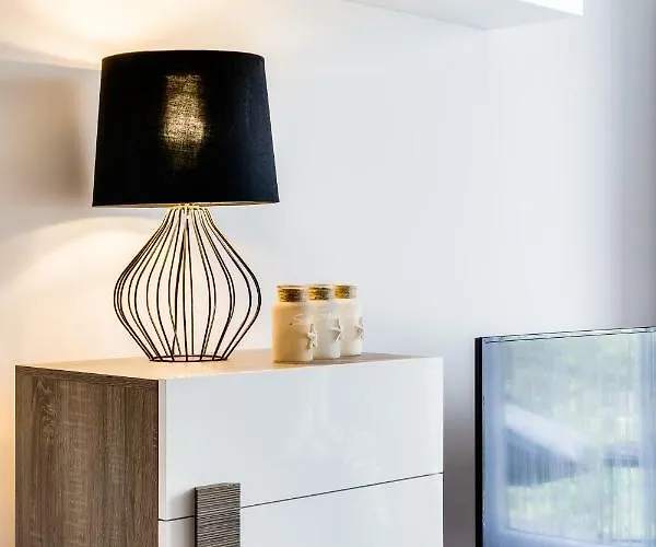 Elite Downtown Premium