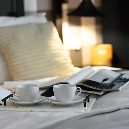 Elite Downtown Premium *